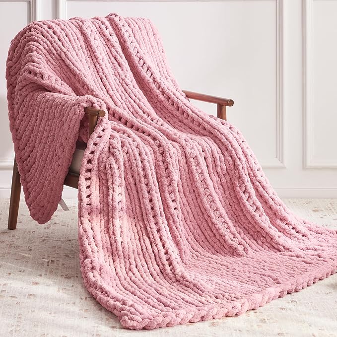 Negwoo Chunky Knit Throw Blanket, 80''*90'' Knitted Throw Chenille Yarn for Bed Couch, Handmade Light PinkCrochet Big Thick Blanket, Machine Washable Cute Comfy Blanket for Home Decor