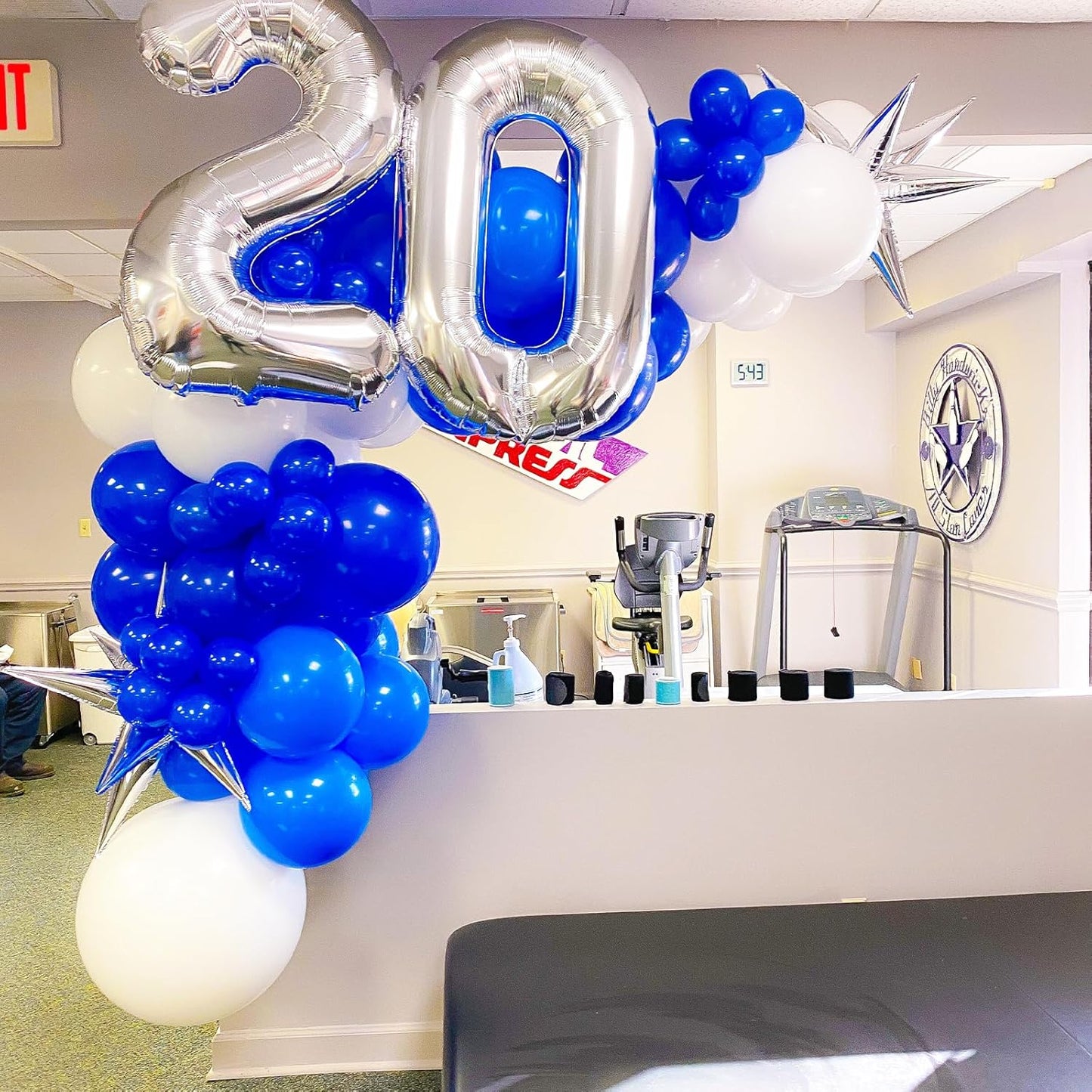 Voircoloria Royal Blue Balloon Garland Kit - 90 Pack in 5/10/12/18 Inch Sizes for Graduation, Weddings & Parties