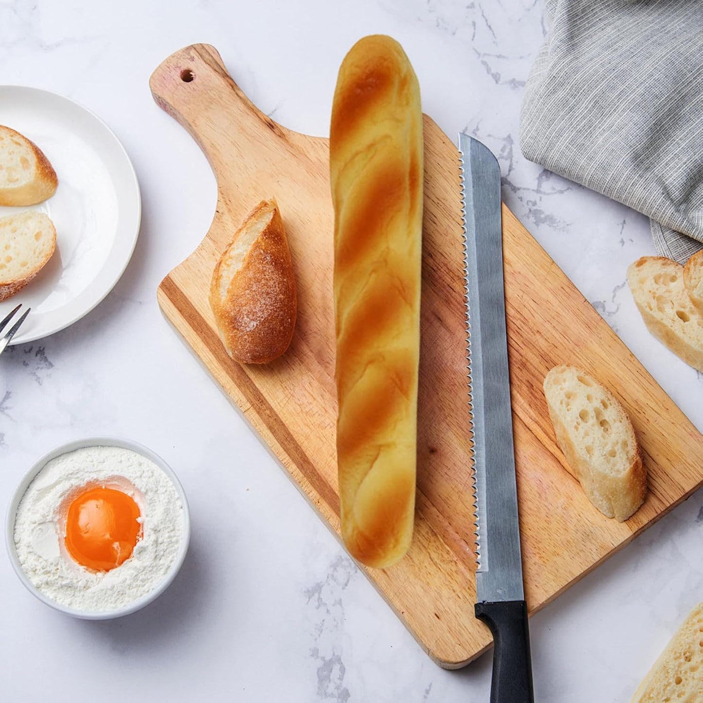 HDBHSBE 2PCS 13.8x2.4in French Bread Bread, PU Realistic Long Artificial, Bake for Display, Photography Props, Bakery