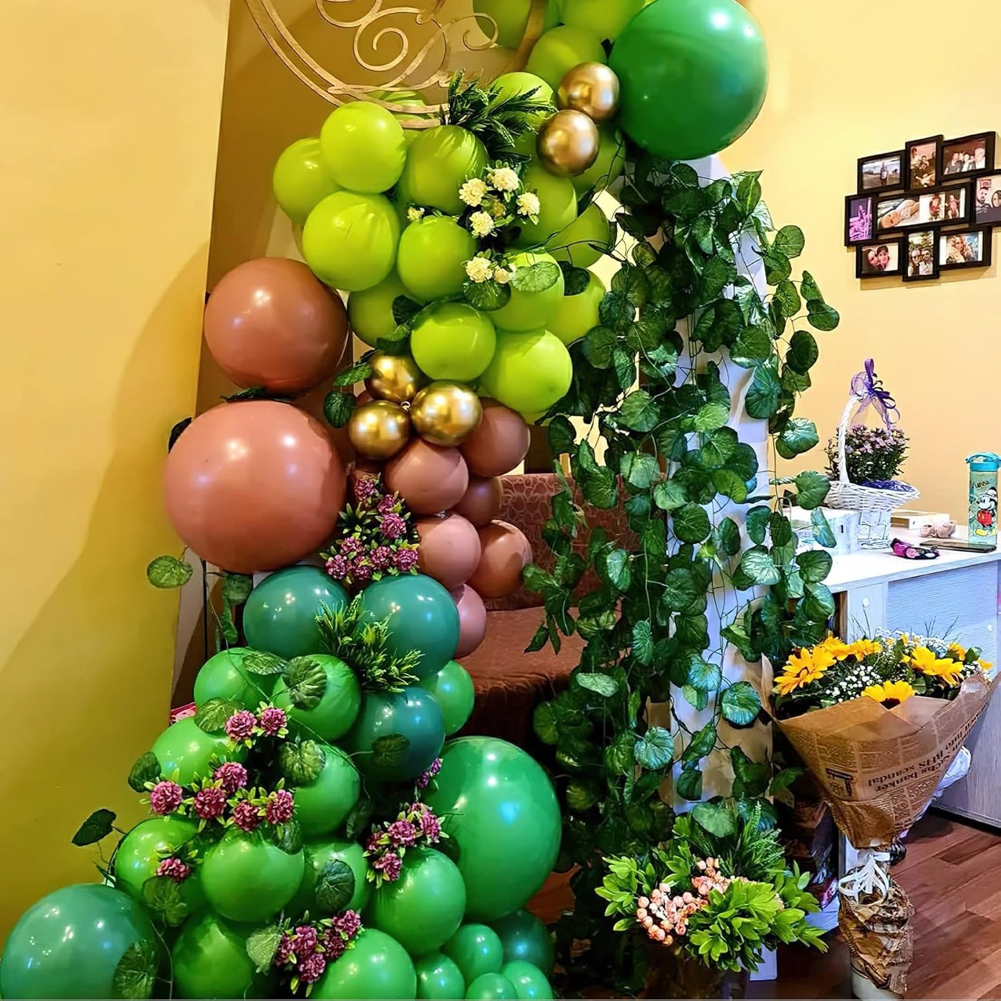YAOWKY Green Balloons Kit - 100PCS Latex Balloons in 5, 10, 12, 18 Inches | Perfect for Parties & Events