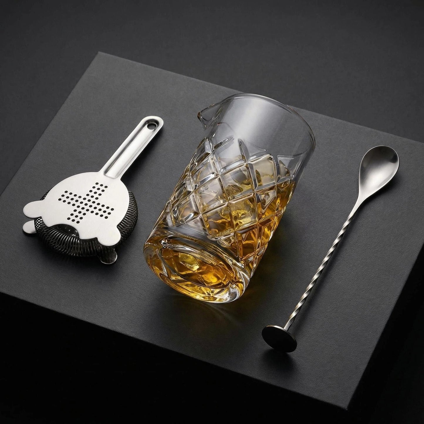 Fioance Cocktail Mixing Glass Set, Bar Mixing Set with 13.5oz Crystal Thick Bottom Glass,Spoon with Muddler and Strainer, Sturdy Hand Blown Seamless Crystal, Gift for Amateurs and Bartenders.