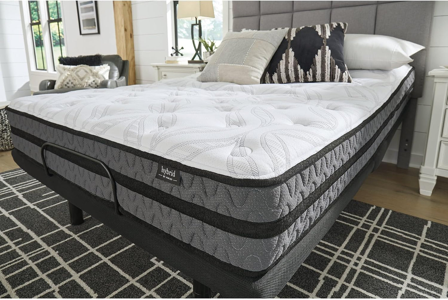 Signature Design by Ashley 10-Inch Hybrid Gel Memory Foam Mattress - Medium Firmness for Pressure Relief & Lumbar Support | Full Size