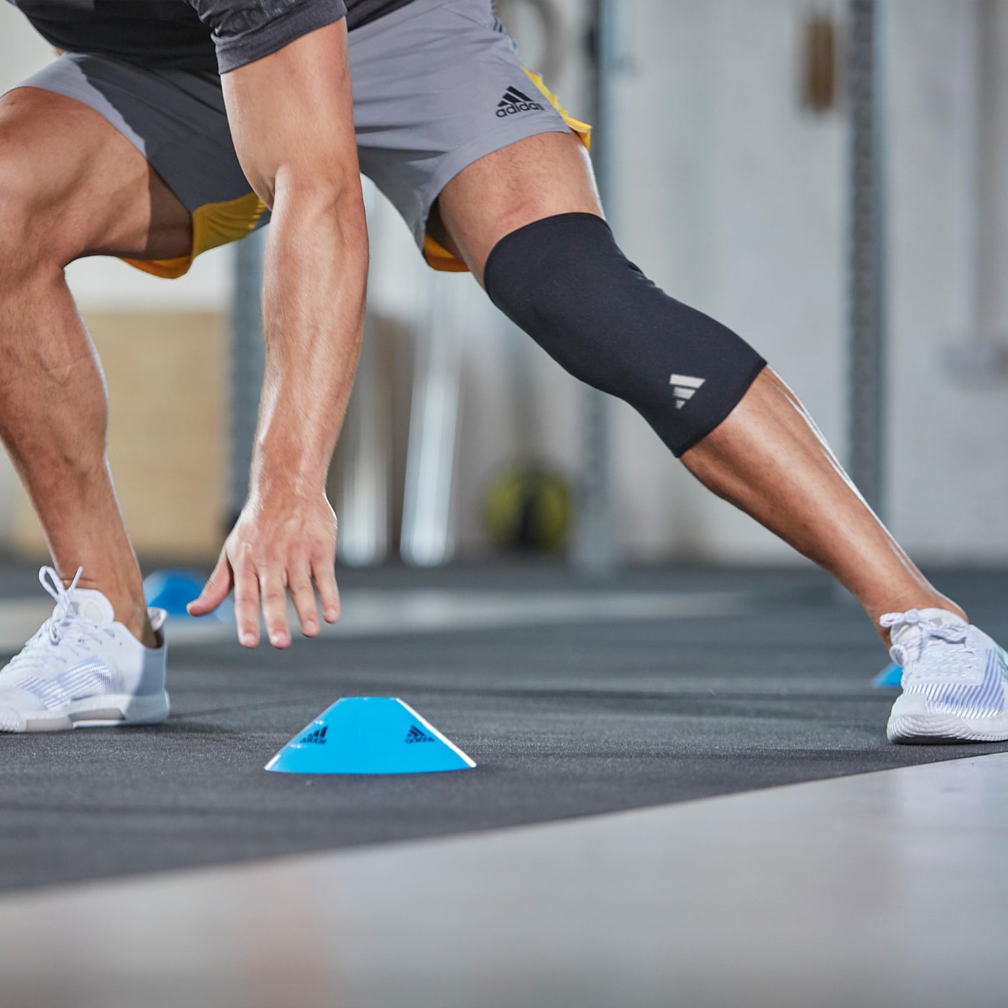 adidas Support Knee Sleeve, Ergonomic Knee Compression Sleeve