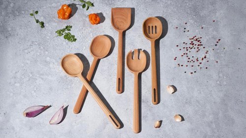 Le Creuset Wooden Scraper Spoon - Durable Kitchen Tool for Cooking & Baking | Versatile Design
