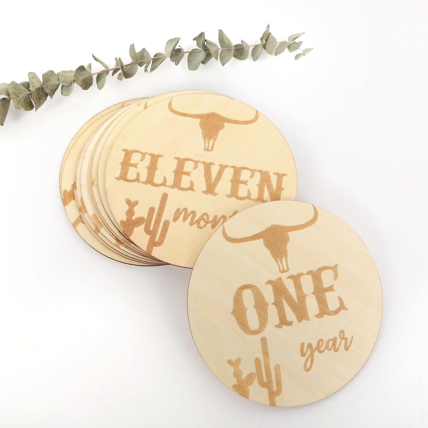 LINLULU Set, Wooden Western Baby Monthly Milestone Cards - Cow Monthly Milestone Marker Newborn Photography Props