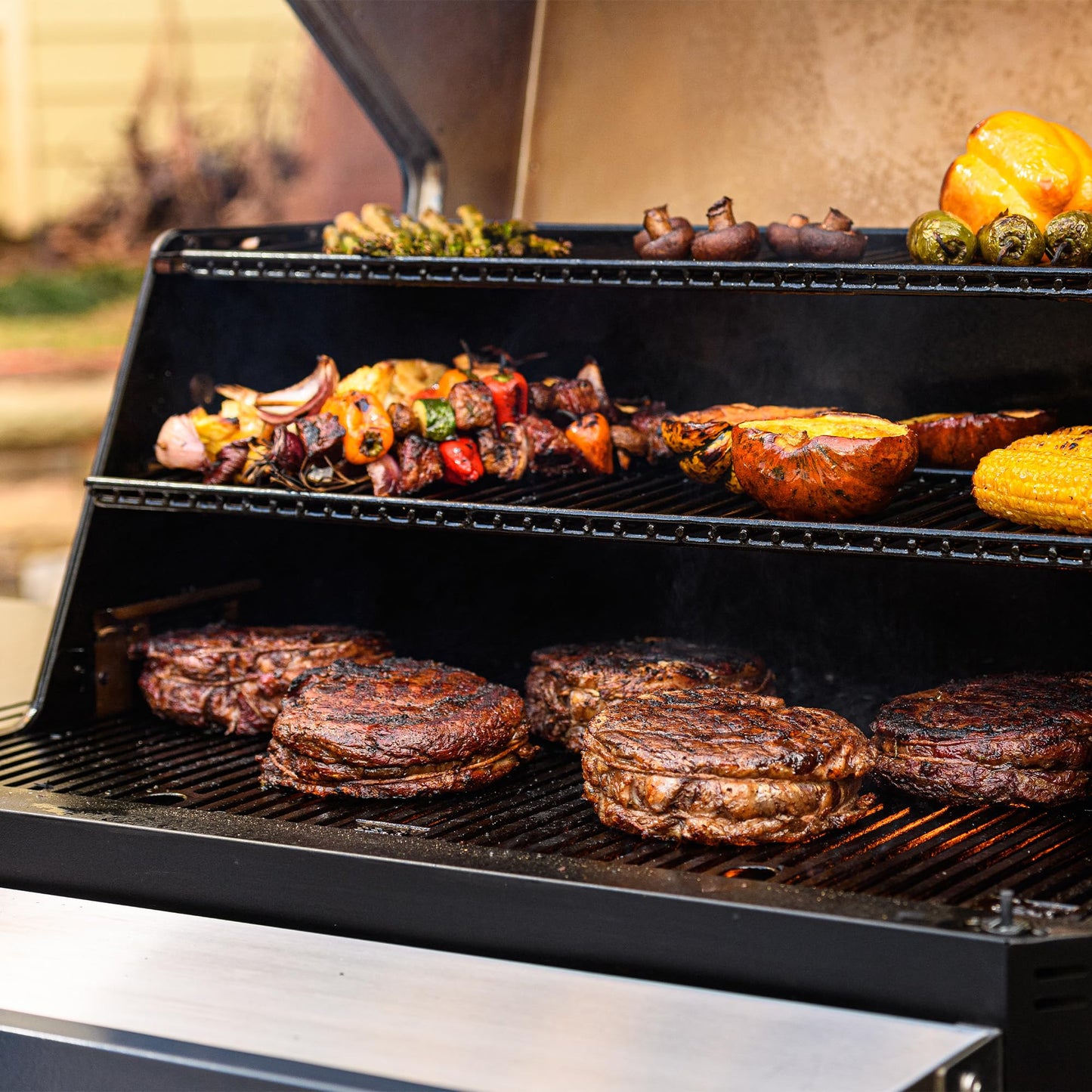 Masterbuilt® Gravity Series® 1050 Smoker Grill - Digital Charcoal Combo Grill with Free App, 1,050 Cooking Square Inches in Black, Model MB20041220