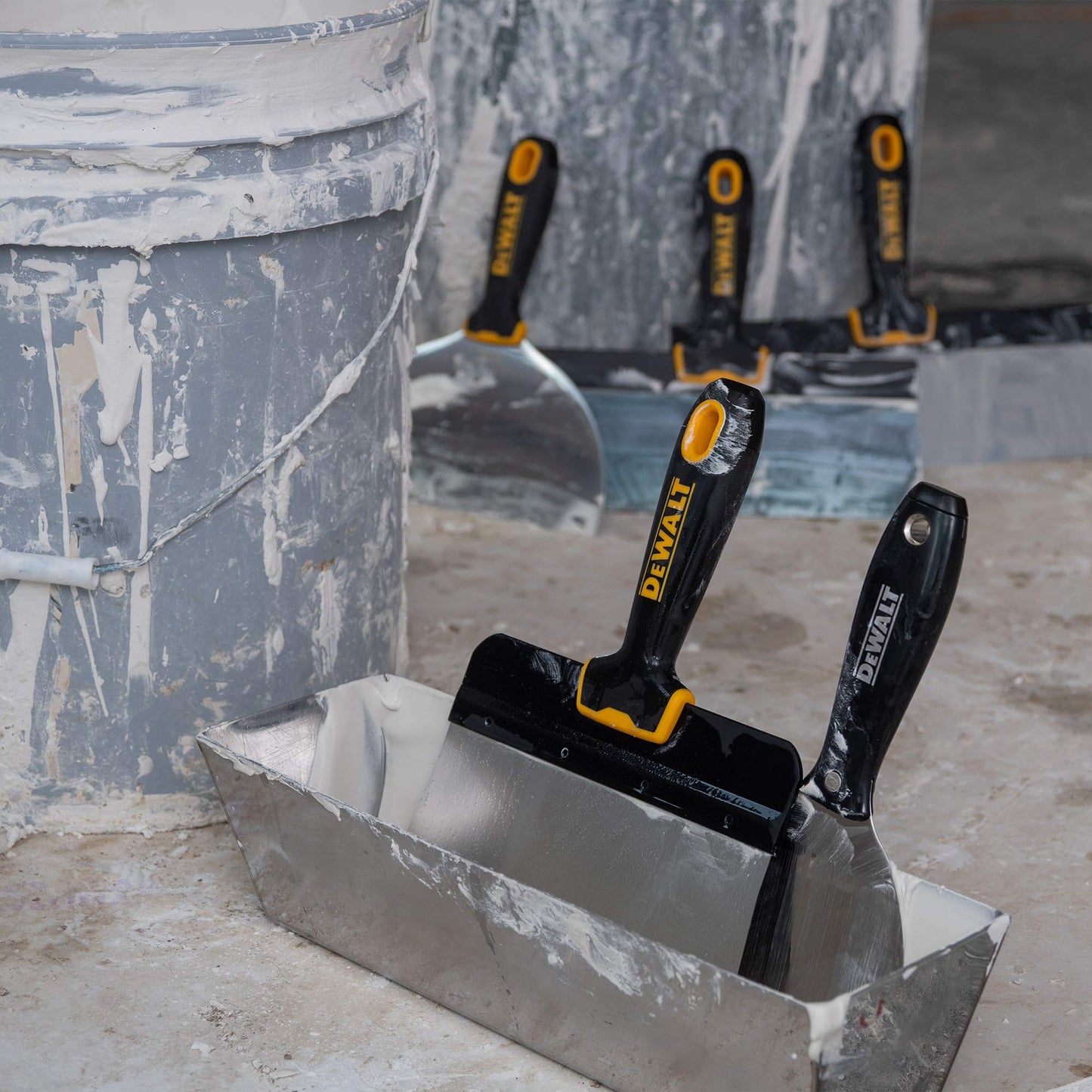 DEWALT DELUXE Stainless Hand Tool Set | 8/10/12" Taping Knives, 3/4/5/6/8" Putty Knives, 2 Mud Mixers + FREE BONUS 14" Mud Pan | DXTT-3-609