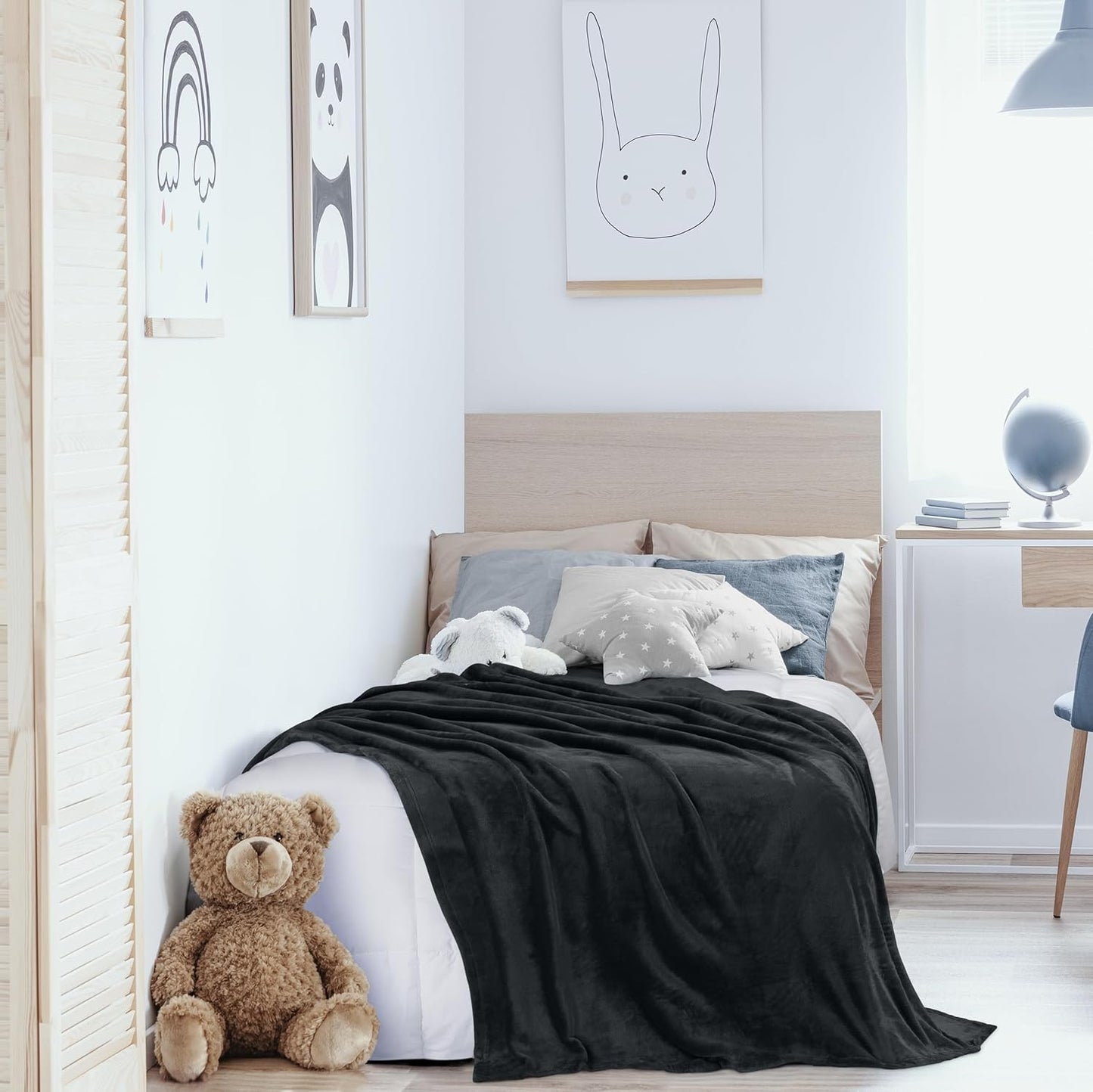 Utopia Bedding Fleece Blanket - Luxury Anti-Static Soft Microfiber | Twin Size Black (60x80 Inch)