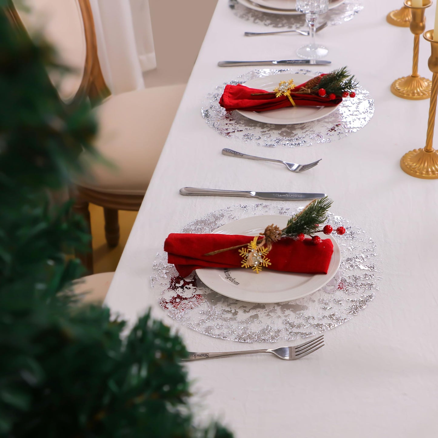 Snowkingdom Silver Disposable Placemats Set of 24 Foil Mesh 13 Inch Round Pressed Table Mates 24 Pack Silver Doilies for Dining Table Wedding Birthday Party Holiday Home Decoration