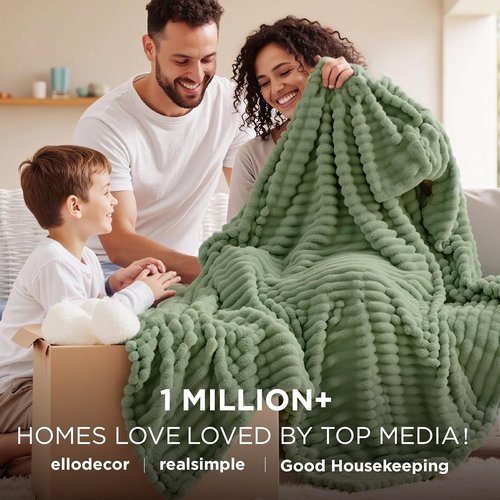 Bedsure GentleSoft Full Blanket - Cozy Soft Fleece Throw for Couch | Perfect Gift for Women, 84x90 Inches