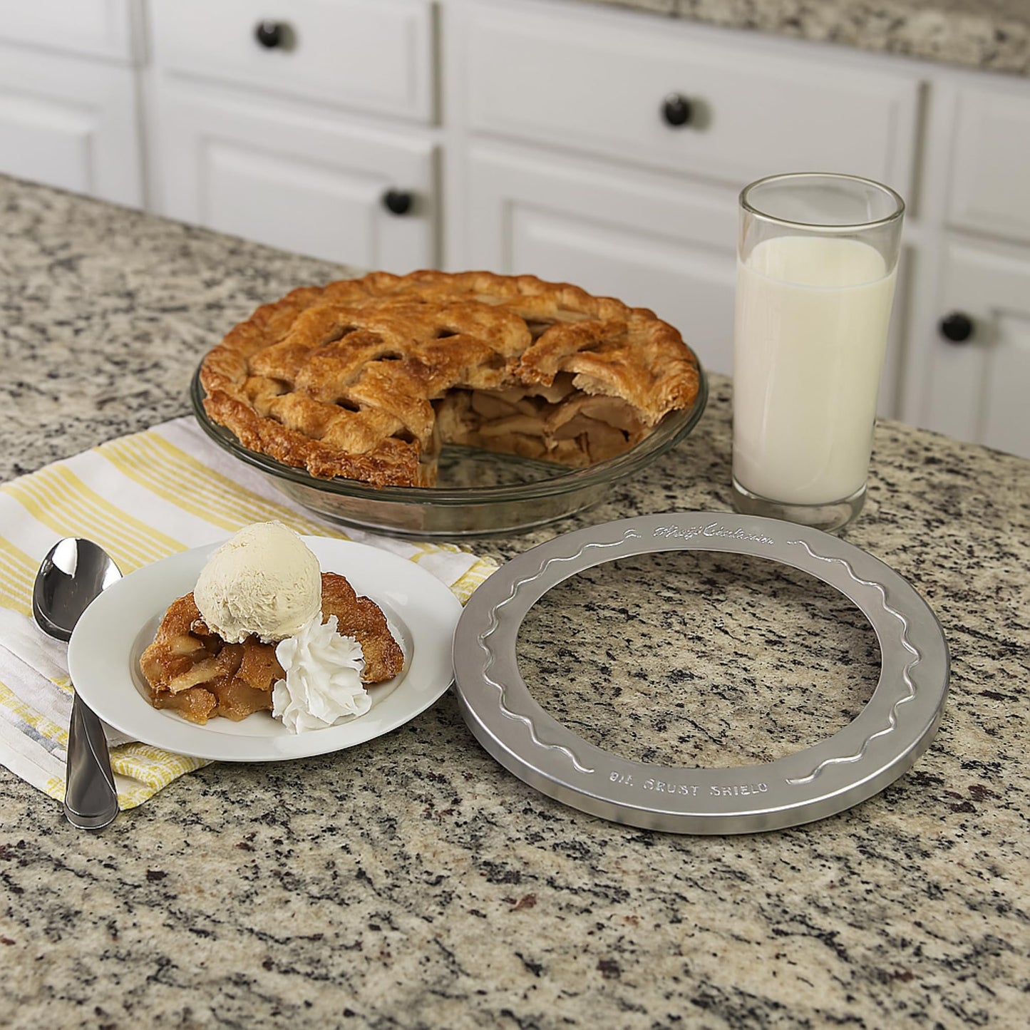 Mrs. Anderson's Baking Pie Crust Protector Shield, Set Of 2, Fits 9.5-Inch And 10-Inch Pie Plates, Prevents Over-Browning And Spills