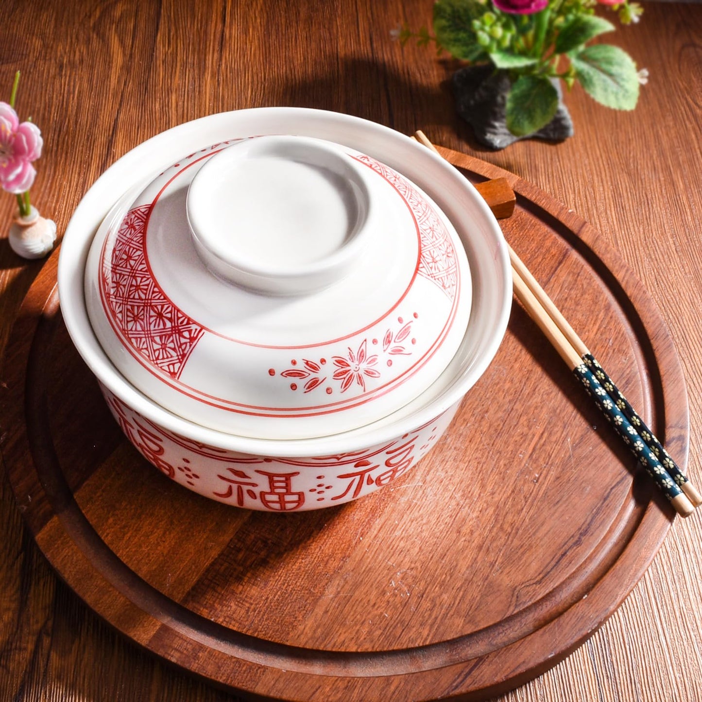 BOSILI Ceramic Ramen Bowl with Lid, 6.4 Inch 26 oz Red and White Porcelain Ramen Bowl with Chinese Fu Character Pattern, Traditional Asian Serving Bowl for Soup, Rice, Noodles