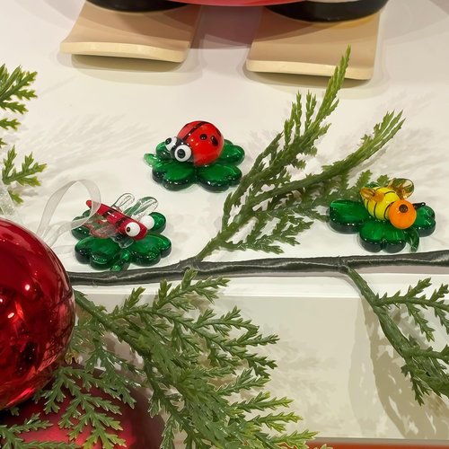 Colorful Glass Insects by 3Ca3s1 - Handmade Miniature Animal Figurines, 3pcs, Green & Red
