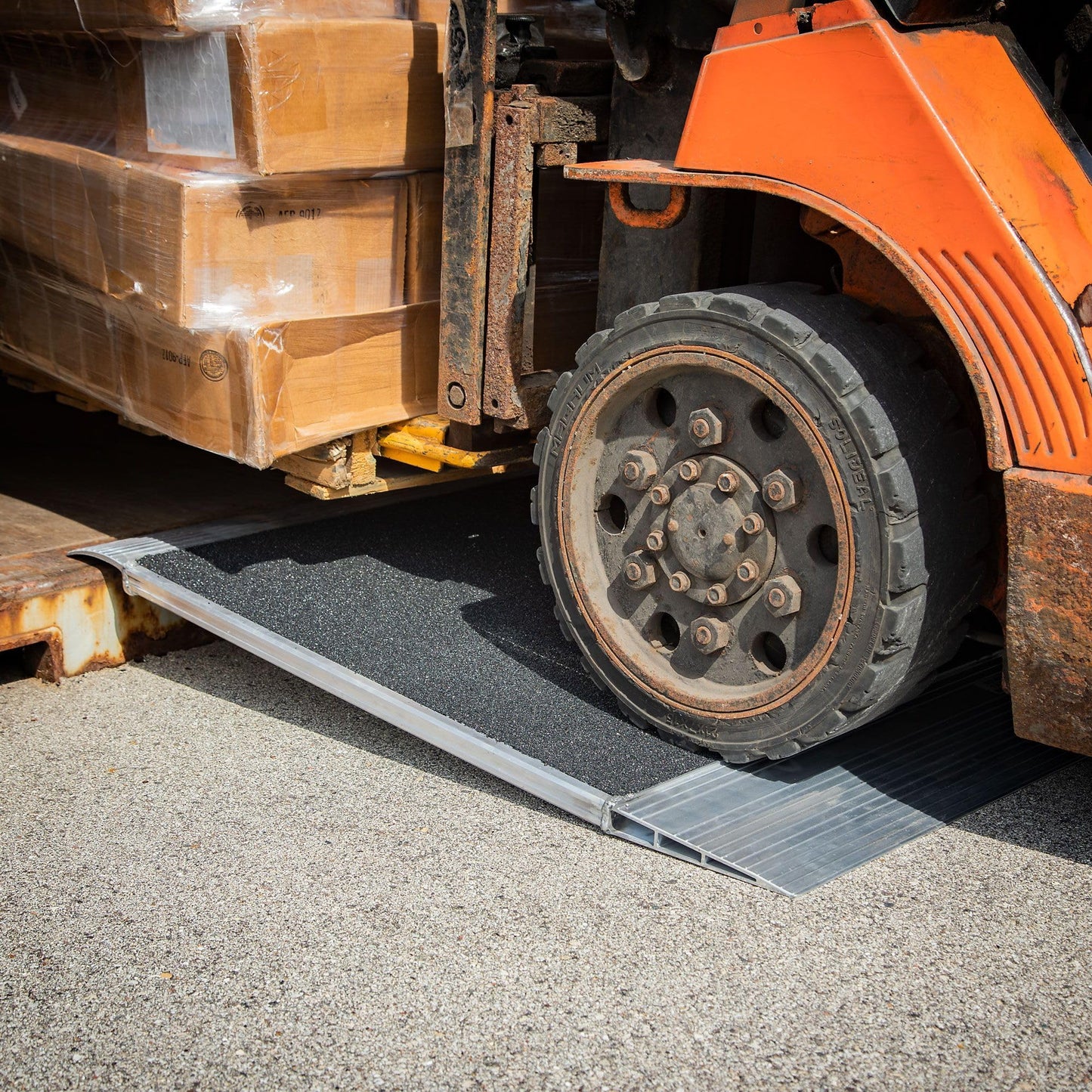48" x 36" Shipping Container Ramp for 4.5" to 8" Lip, 8,000 lb Capacity, HD Ramps