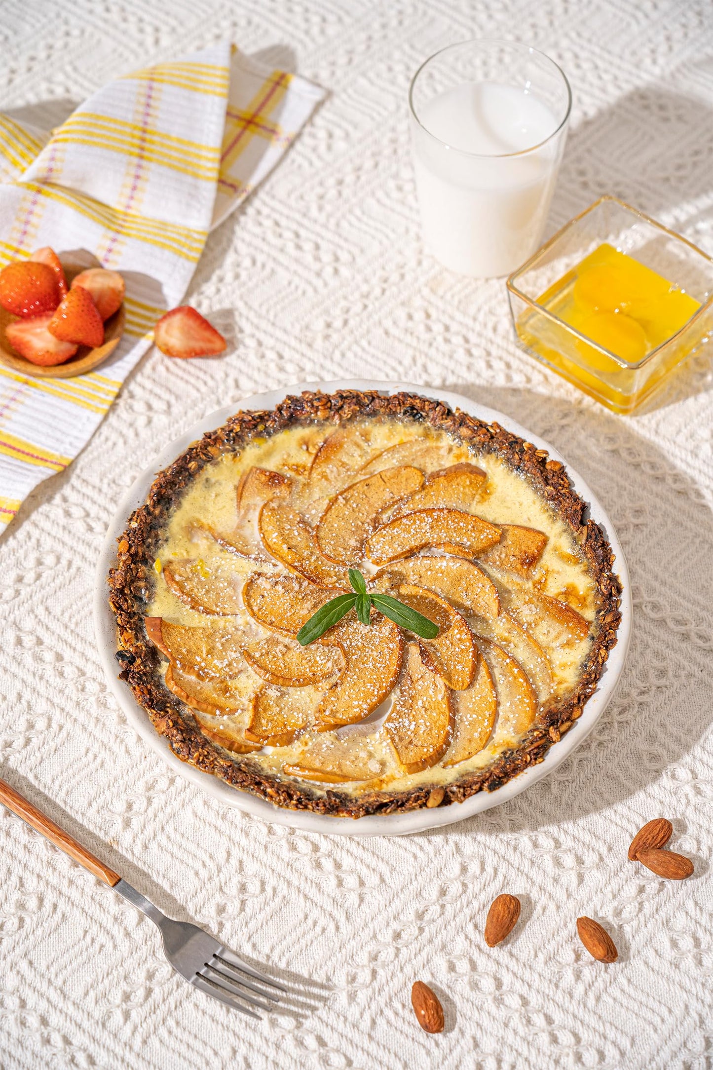 FOBENTA Ceramic Pie Dish Set of 2,9 Inch Deep Baking Dishes, 36oz Each,Embossed Floral & Dotted Pattern Pie Plates,Oven, Microwave & Dishwasher Safe–Elegant Kitchen Gift Set