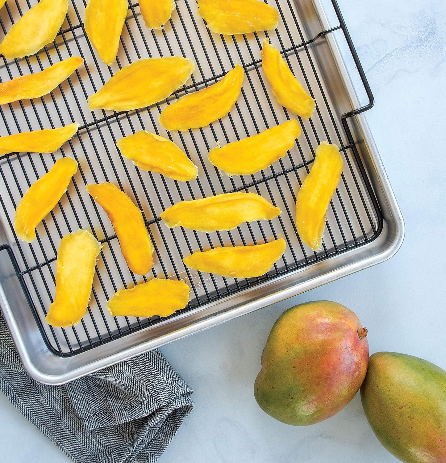 Nordic Ware Extra Large Baking Tray - Crisping Rack for Perfectly Cooked Meals | Silver Finish