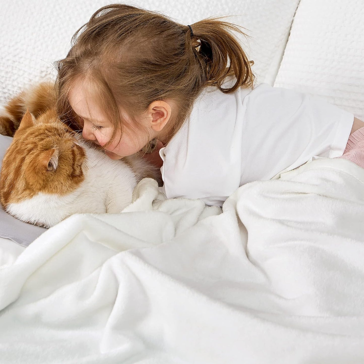 Bedsure GentleSoft Fleece Blanket - Cozy Small Throw for Kids, 43x55 Inches, White