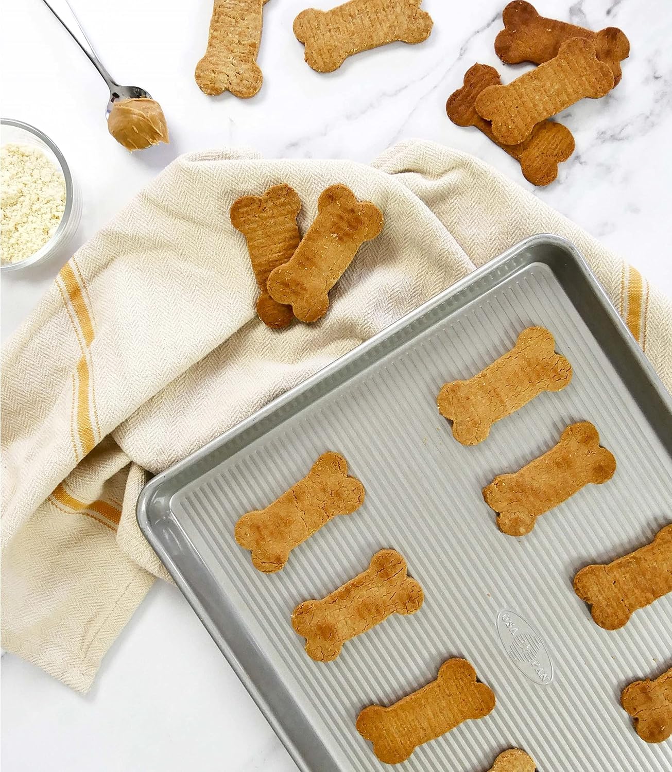 USA Pan Bakeware Nonstick Half Sheet Pan - Durable Aluminized Steel Baking Sheet | Perfect for Cookies & Roasting
