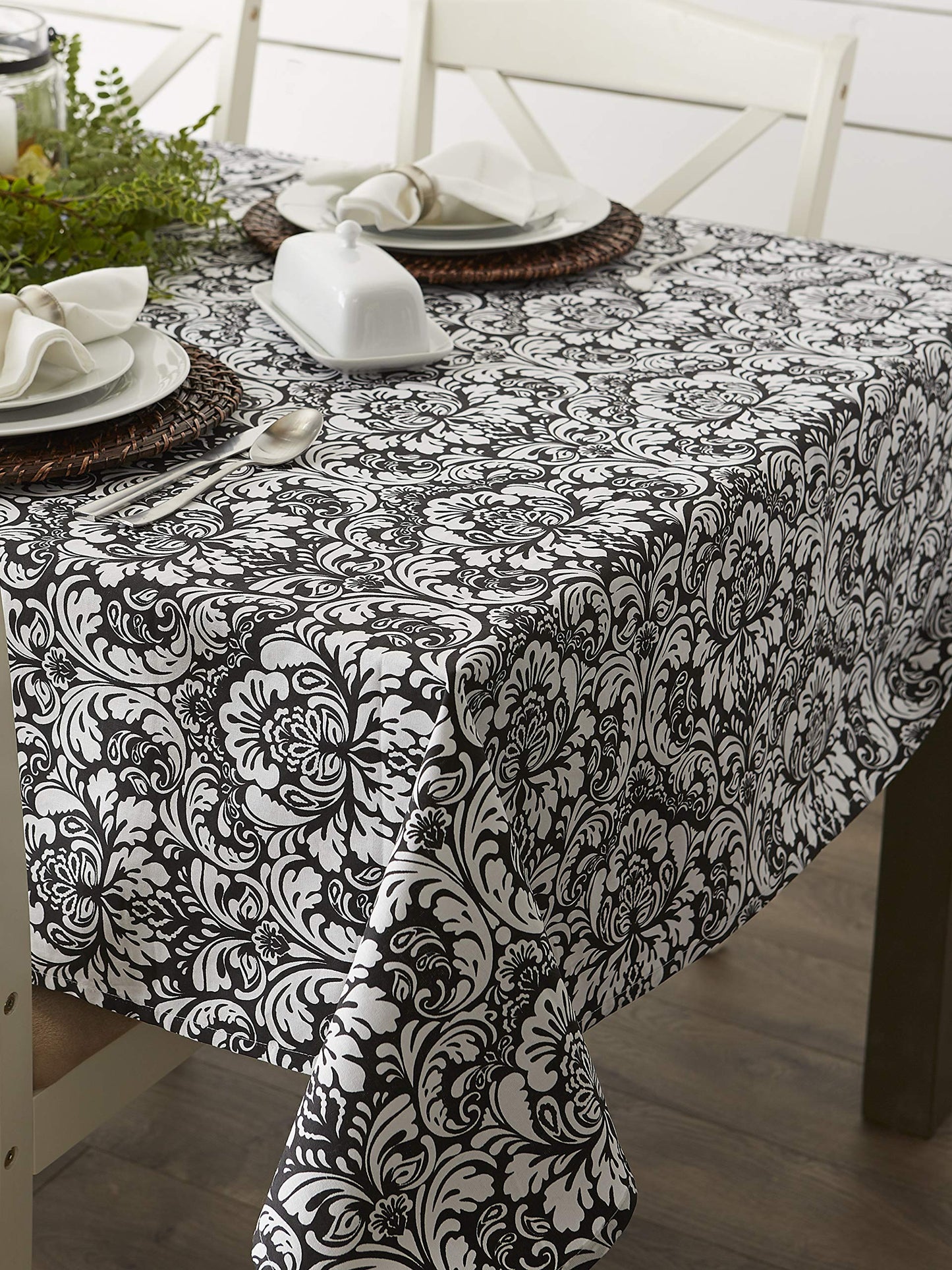 DII Damask Cotton Tablecloth, 70" Round, Black