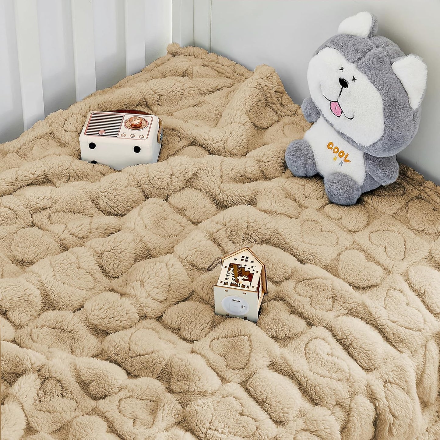 Yurhap Fleece Baby Blanket - Ultra Soft Heart Checkered Design | Cozy 30"x40" Crib & Stroller Gift (Khaki)