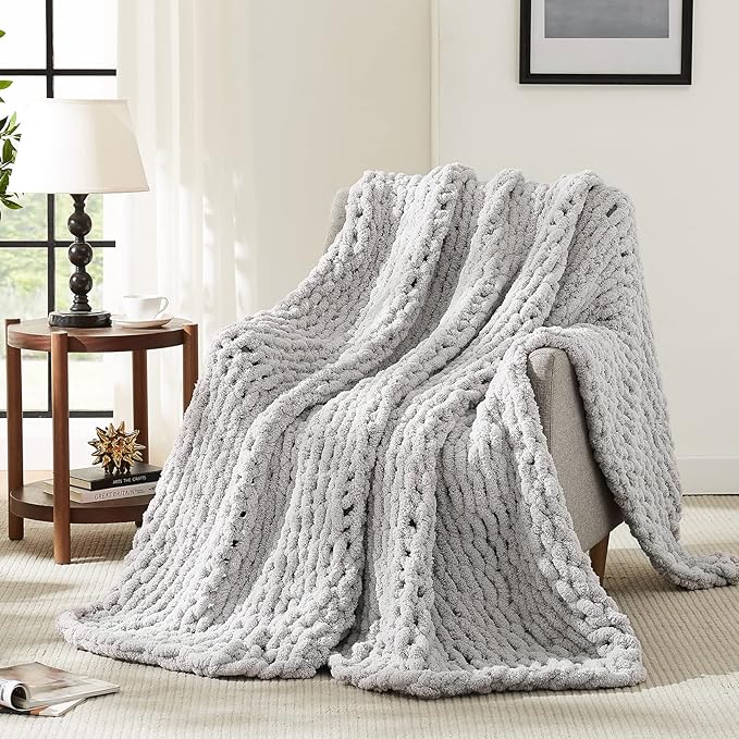 L'AGRATY Chunky Knit Blanket Throw - Soft Chunky Throw Blanket 50''x60'': 100% Hand Kintted Chenile Crochet Throw Blanket for Couch - Large Cable Knit Chunky Blanket for Home Decor(Grey)