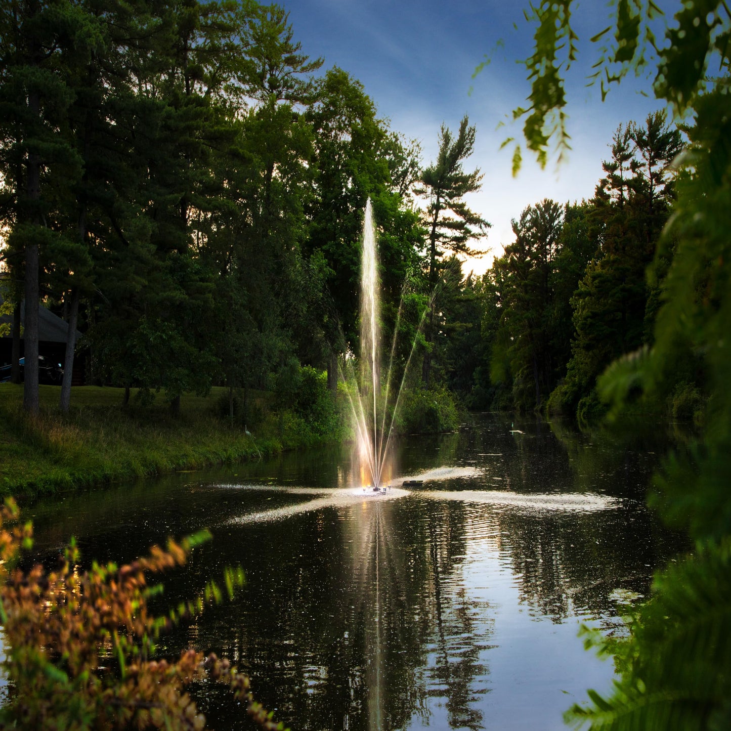 Scott Aerator Clover Big Shot Fountain - 1/2 HP 230V Pond Aerator with 70 ft. Electric Cord |Efficient Pond Aeration System | Aerating Fountain for Lakes & Ponds |Decorative Pond Fountain