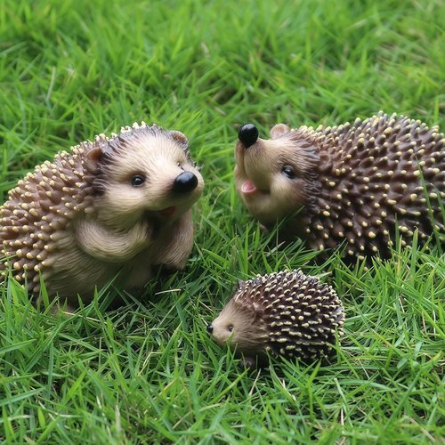 Gemini&Genius Hedgehog Animal Toys - Jungle Family Figures for Kids Play & Party Favors | Fun Decor