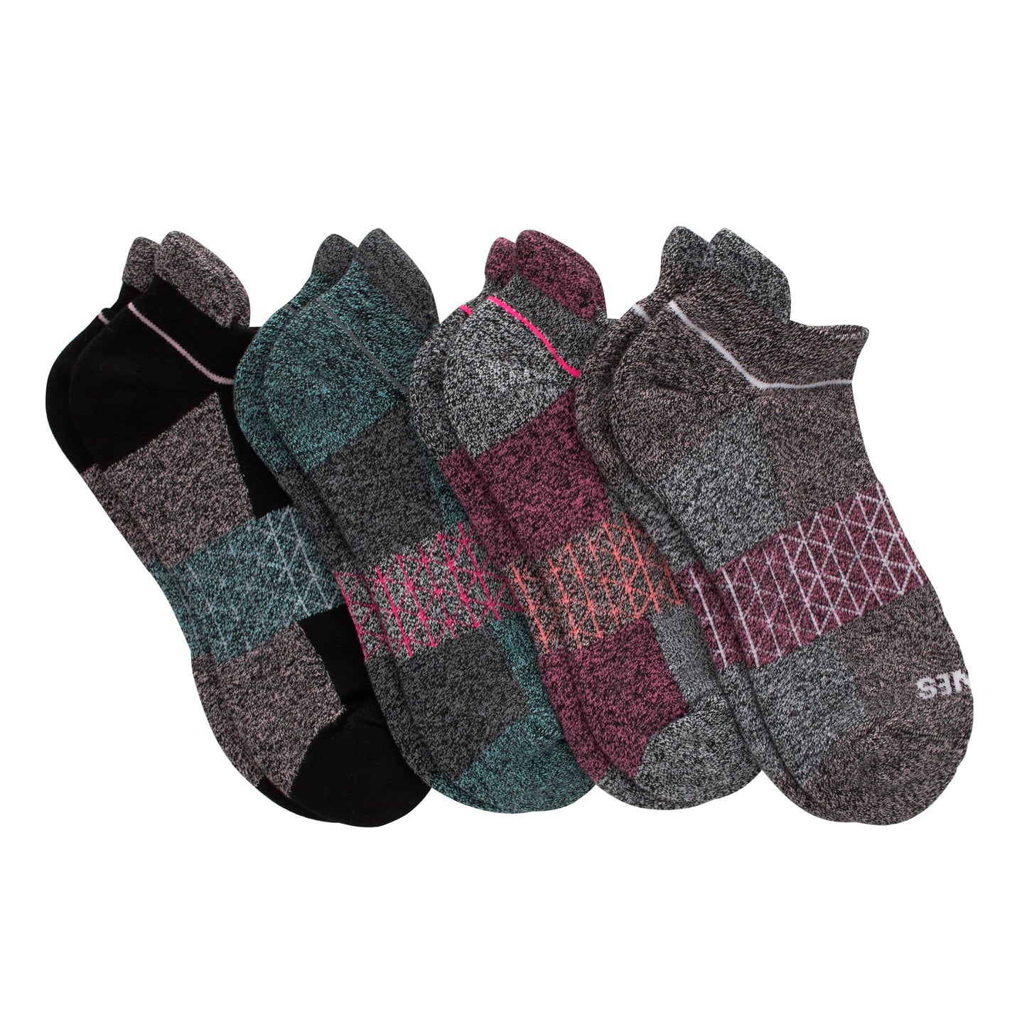 Hanes Women's Cushioned No Show Tab Socks, Absolute Active No Show Socks, Extended Sizes, 4-Pairs