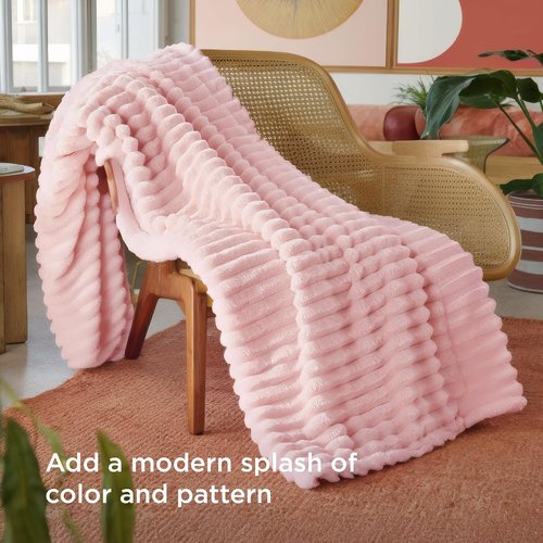 Bedsure GentleSoft Fleece Blanket - Super Soft Coral Pink Cozy Throw, 50x70 Inches