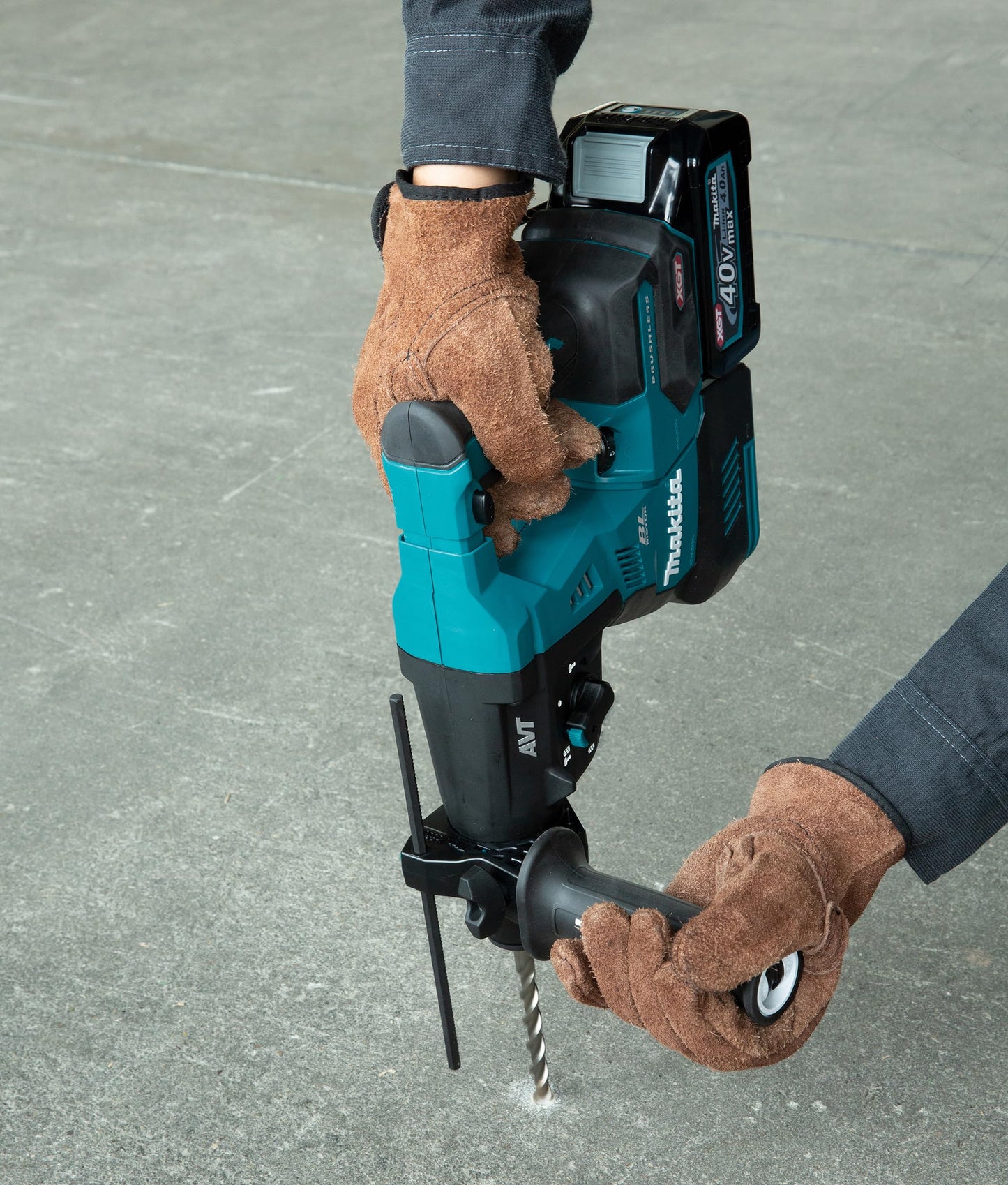 Makita HR003GZ 40V Max Li-ion XGT Brushless Rotary Hammer - Batteries and Charger Not Included