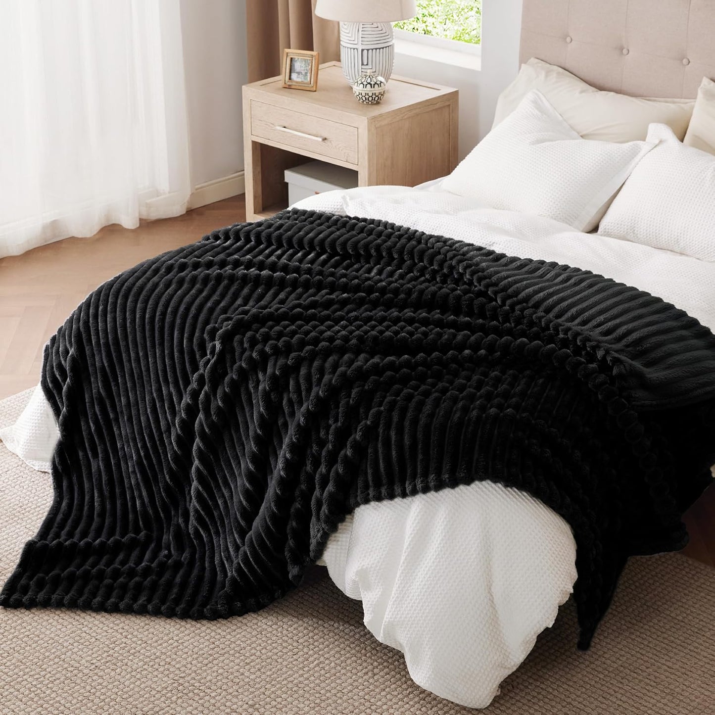 Bedsure GentleSoft Black Blanket - Cozy Full Size Fleece Throw for Women | 84x90 Inches