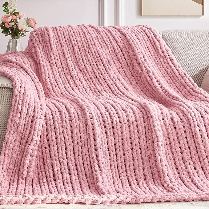 Negwoo Chunky Knit Throw Blanket, 60''*80'' Knitted Throw Chenille Yarn for Bed Couch, Handmade Light Pink Crochet Big Thick Blanket, Machine Washable Cute Comfy Blanket for Home Decor