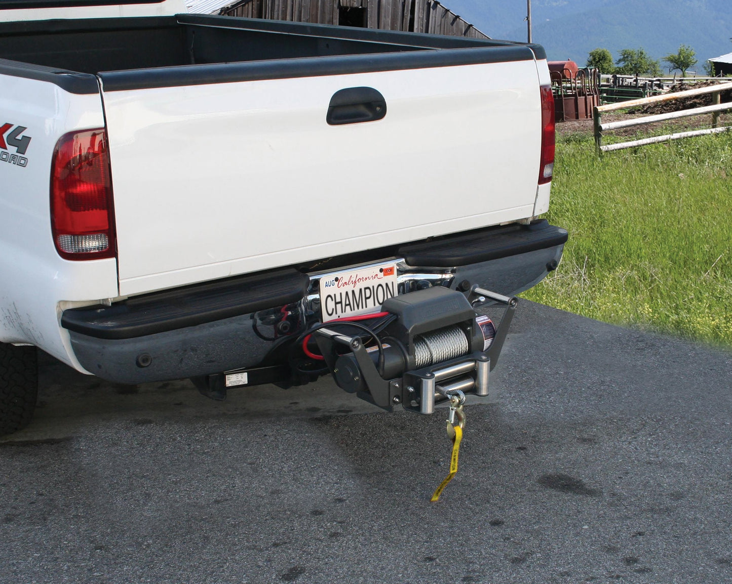 Champion Power Equipment 10,000-lb. Truck/SUV Winch Kit with Speed Mount and Remote Control