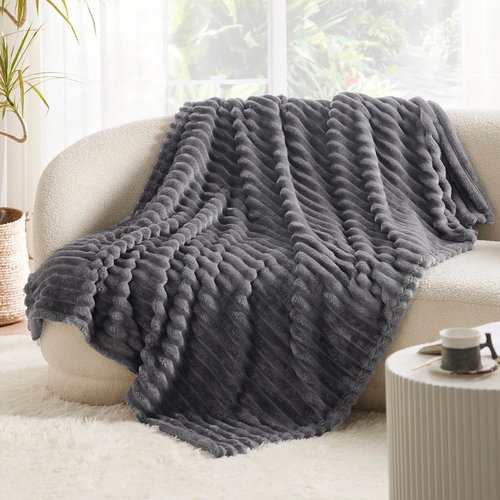 Bedsure Fleece Throw Blanket - Cozy Grey & White Design for Ultimate Comfort