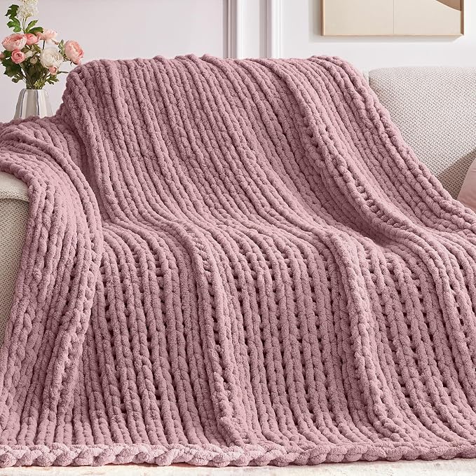 Negwoo Chunky Knit Throw Blanket, 60''*80'' Knitted Throw Chenille Yarn for Bed Couch, Handmade Muted Pink Crochet Big Thick Blanket, Machine Washable Cute Comfy Blanket for Home Decor