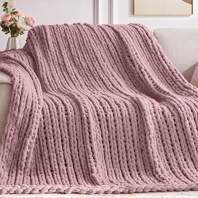 Negwoo Chunky Knit Throw Blanket, 40''*50'' Knitted Throw Chenille Yarn for Bed Couch, Handmade Muted Pink Crochet Big Thick Blanket, Machine Washable Cute Comfy Blanket for Home Decor