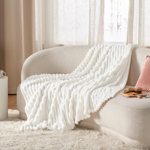 Bedsure Fleece Throw Blanket - Cozy Grey & White Design for Ultimate Comfort