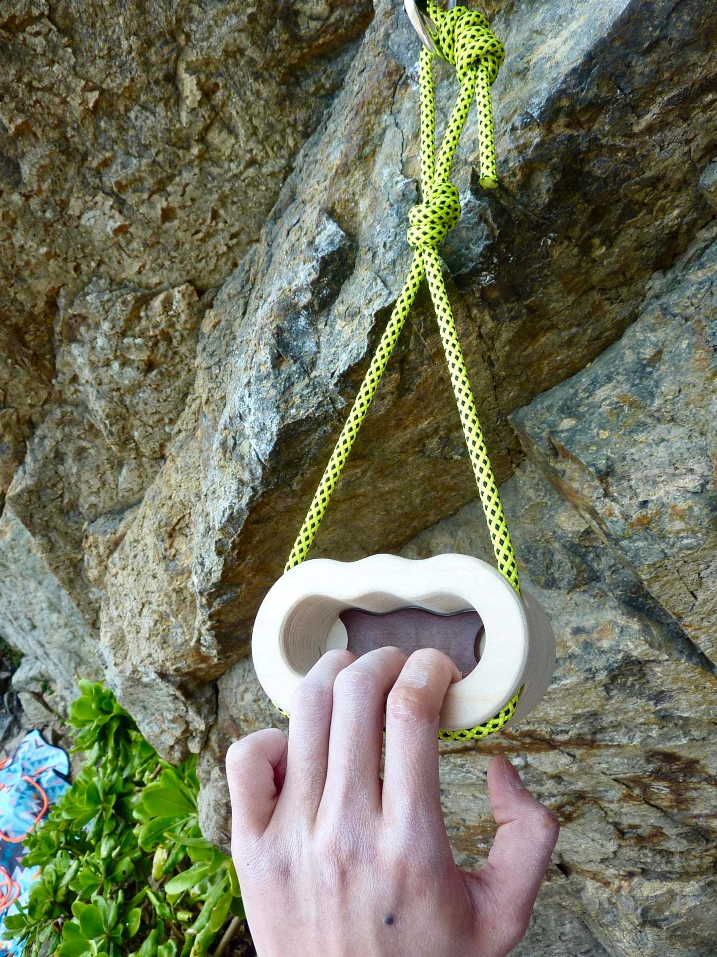 BLACKSTONE ISLAND Hangboard for Rock Climbing-Climbing Training Board- Hangboard for Indoor and Outdoor Use—MINI