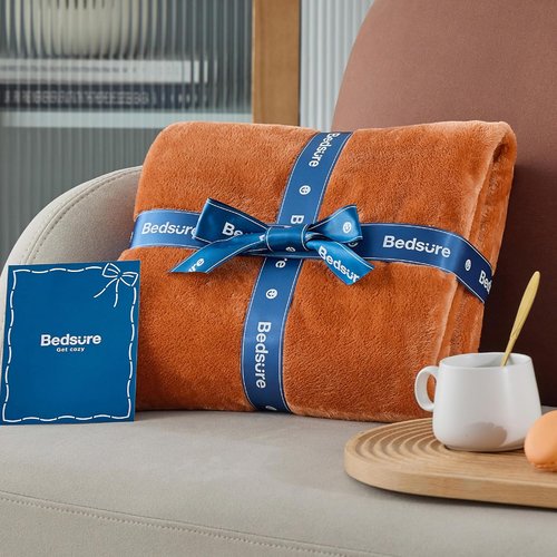 Bedsure Burnt Orange Throw Blanket - Soft, Lightweight Fleece Twin Blanket for Cozy Comfort at Home or Travel