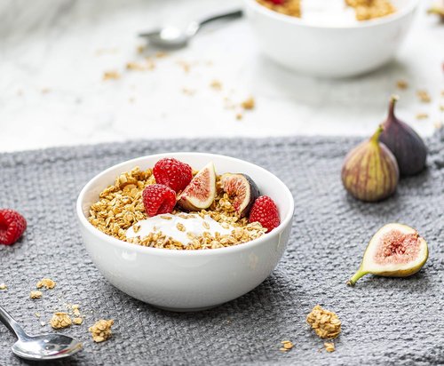 KooK Ceramic Cereal Bowls - Microwave & Dishwasher Safe Porcelain Dishes | Set of 6, 24 oz, Marshmallow White