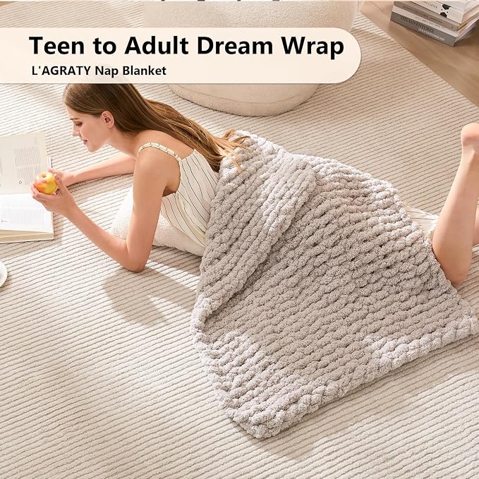 L'AGRATY Chunky Knit Blanket Throw: 40''x50'' Chenille Chunky Knitted Throw Blankets for Twin Bed Couch - Handmade Thick Cable Knit Blanket - Large Crochet Rope Blankets for Home Decor(Grey)