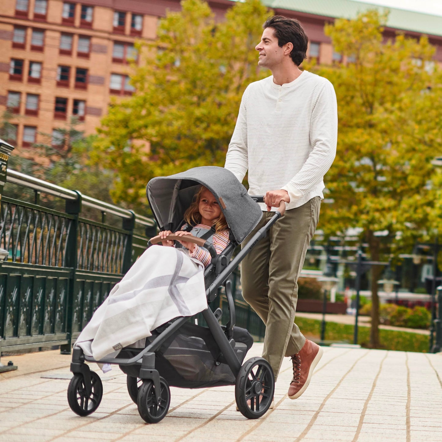 UPPAbaby Knit Blanket/Soft and Comfortable/Machine Washable/Perfect for Gifting/Grey (Grey Plaid)