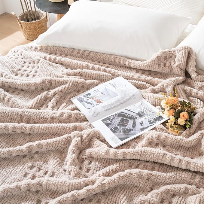 90x90 Inch Brown Waffle Queen Blanket - Soft & Fluffy Fleece, Neutral Tan Color, Cute & Aesthetic, Perfect for Sofa, Couch, Bed, Living Room & Bedroom, All-Season Use, Plush & Cozy Decorative Blanket