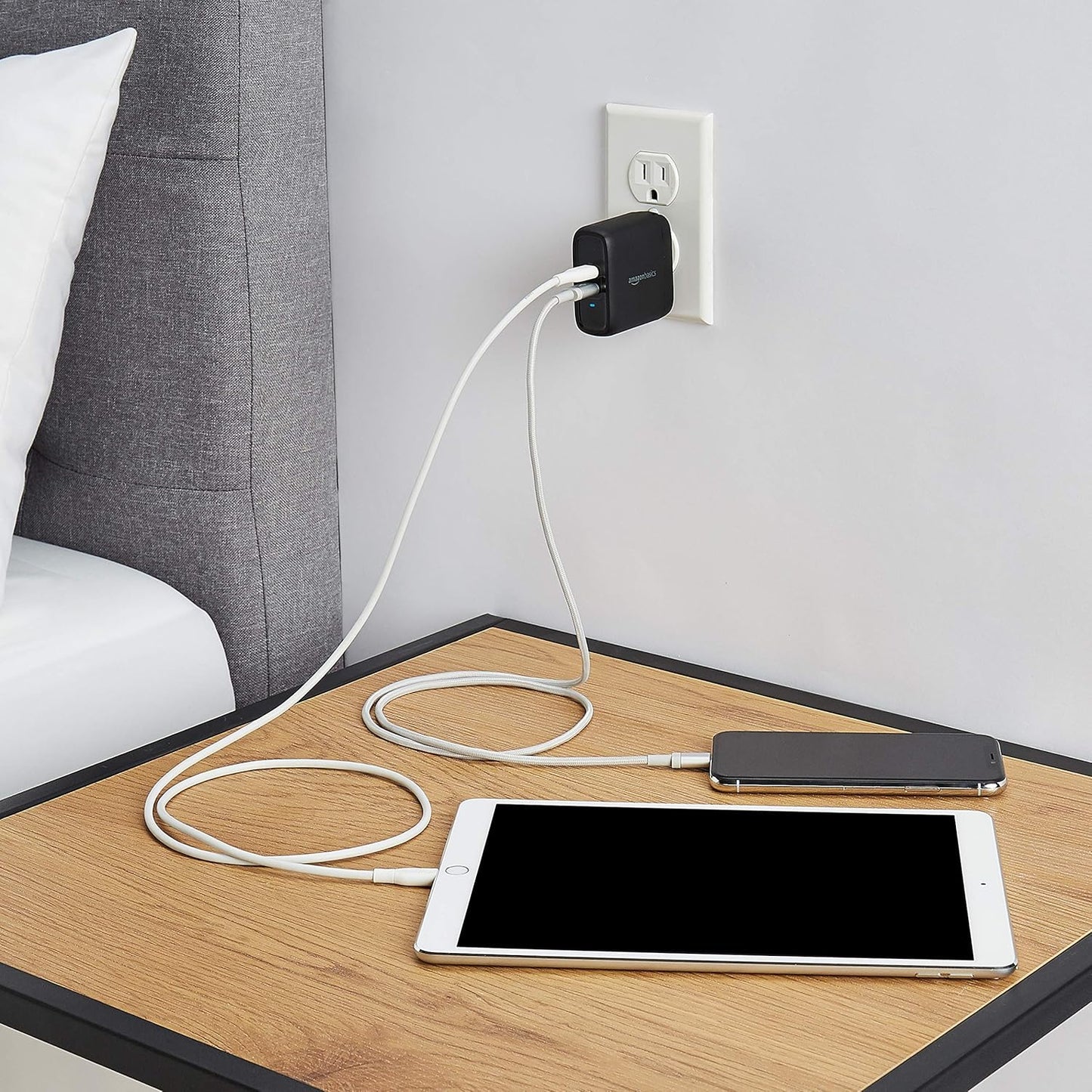 Amazon Basics 36W 15/14/13/12/11/X, 2.34 2.21 1.09 inches, Dual Port USB-C Wall Charger with Power Delivery, Foldable