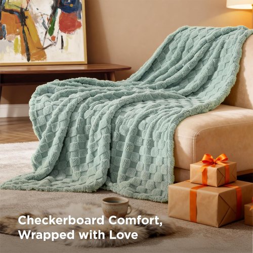 Bedsure GentleSoft Throw Blanket - Cozy Sage Green Checkered Fleece for Couch | 50x60 Inches, Perfect Gift for Moms and Girls