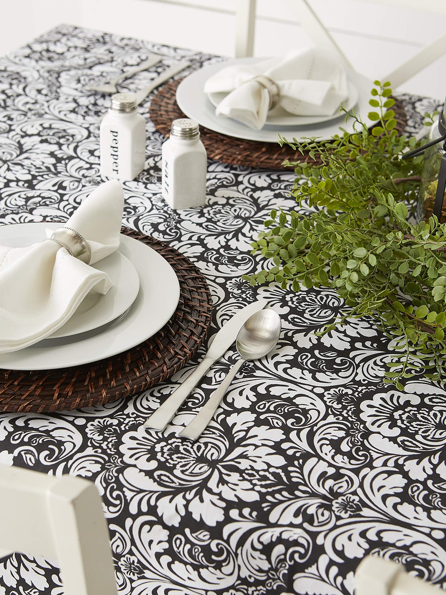 DII Damask Cotton Tablecloth, 70" Round, Black