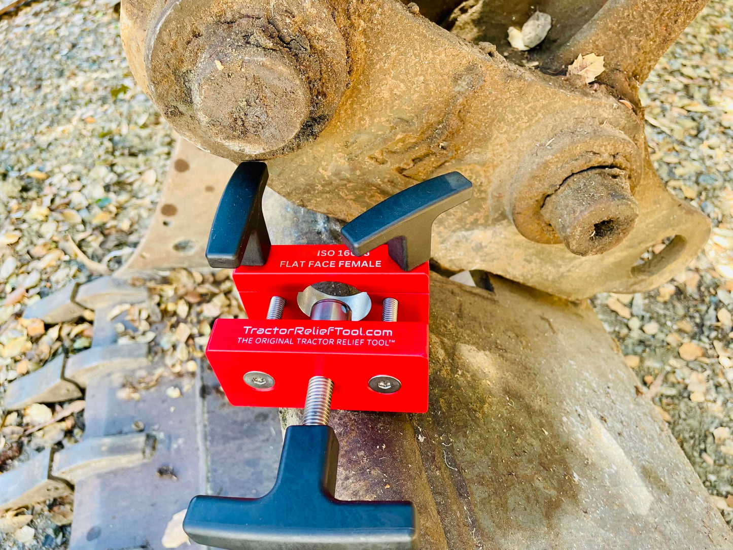 3/8" ISO 16028 Flat Face Skid Steer Female Hydraulic Quick Coupler Pressure Decompression Relief Release Tool by Tractor Relief Tool™
