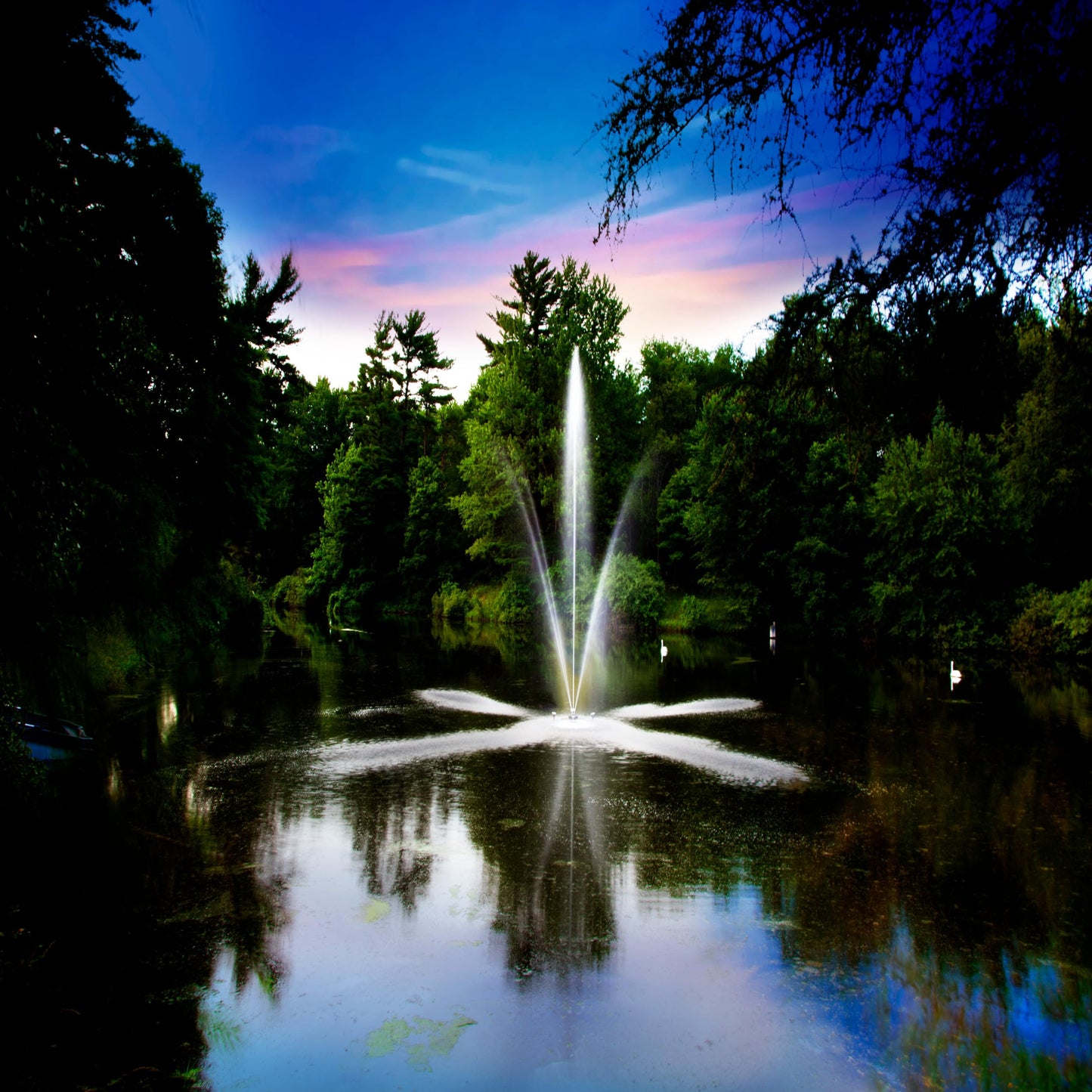 Scott Aerator Clover Big Shot Fountain - 1/2 HP 230V Pond Aerator with 70 ft. Electric Cord |Efficient Pond Aeration System | Aerating Fountain for Lakes & Ponds |Decorative Pond Fountain
