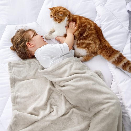 Bedsure GentleSoft Fleece Blanket - Cozy & Cute Throw for Kids | 43x55 Inches, Linen