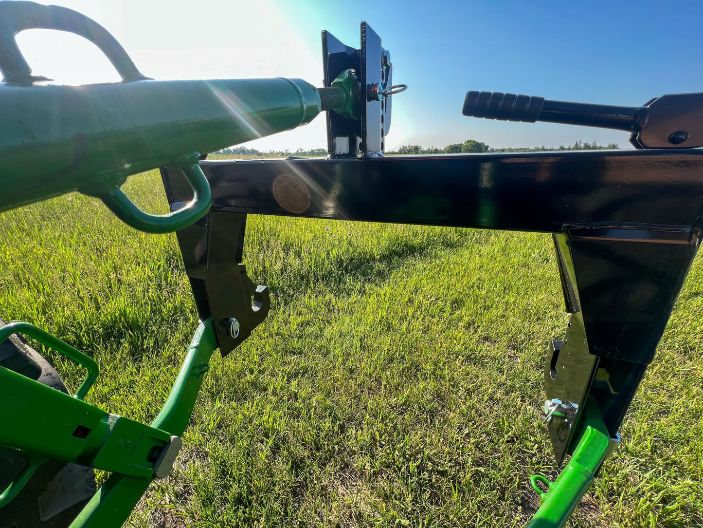 Field Tuff FTF-03PTQH Quick Hitch, 3-Point for Category 1 Tractors - Fast Attachment of 3 Point Implements